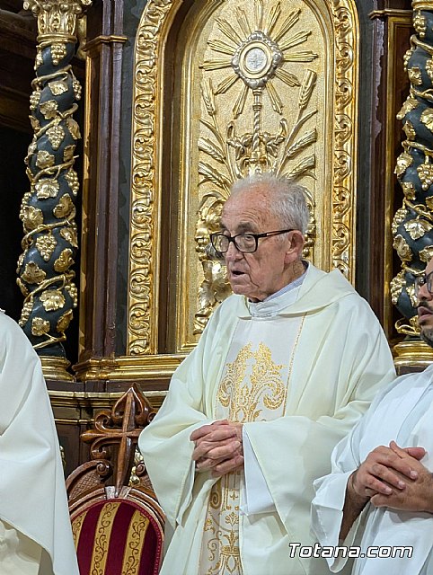 Sesenta años de sacerdocio, humildad y servicio: Totana homenajea a Isidro Molino en sus Bodas de Diamante Sacerdotales, Foto 9