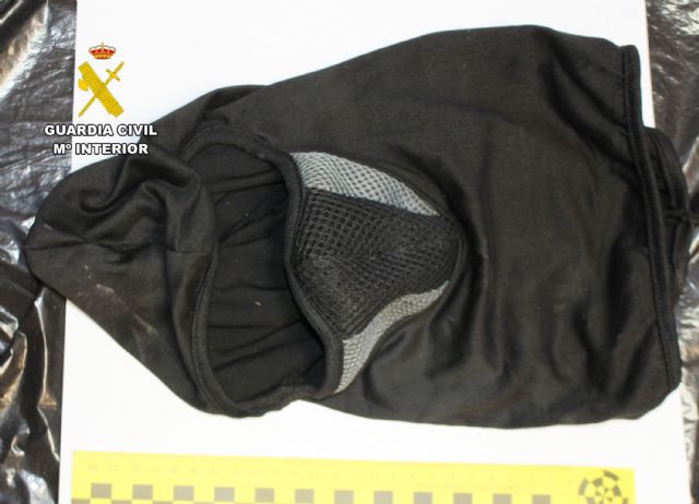 La Guardia Civil detiene a una pareja por la tentativa de homicidio de un vecino de San Javier - 4, Foto 4
