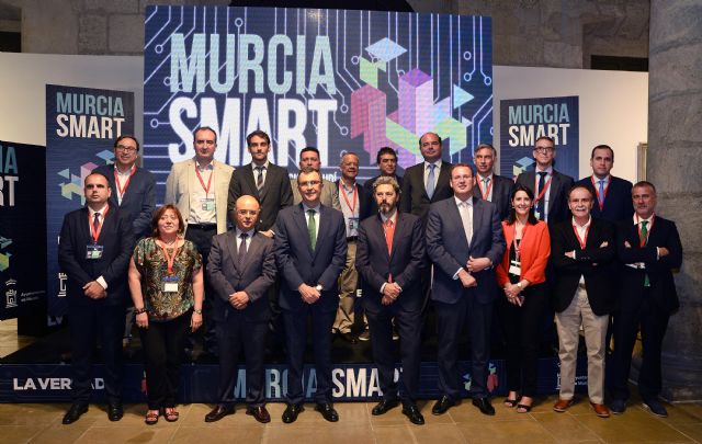 Murcia inicia las pruebas piloto de la gestión inteligente de la ciudad con la instalación de los primeros sensores - 1, Foto 1