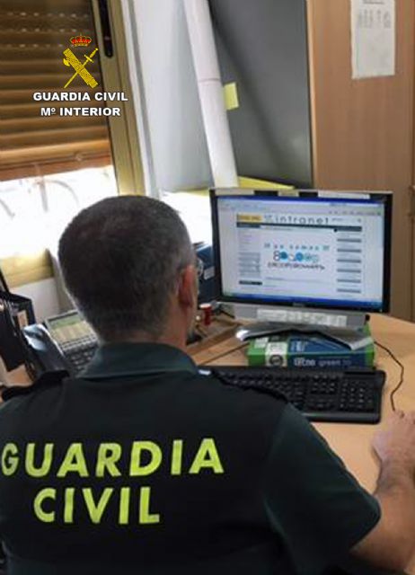 La Guardia Civil detiene al presunto autor de un atraco a una vecina de Mula - 1, Foto 1