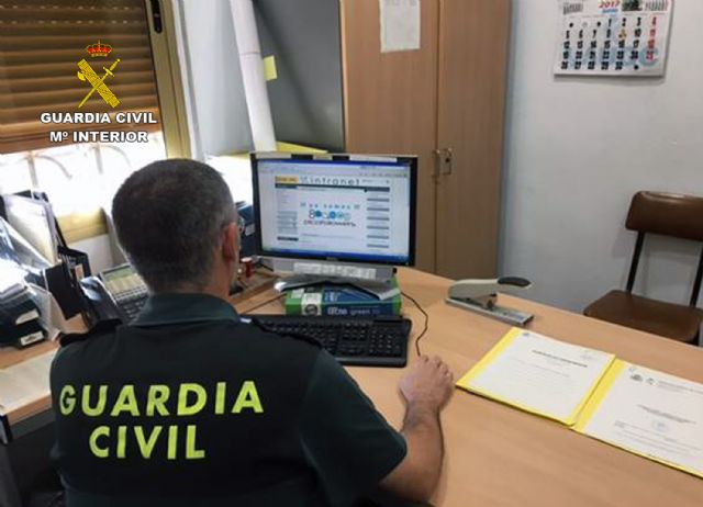 La Guardia Civil detiene al presunto autor de un atraco a una vecina de Mula - 2, Foto 2
