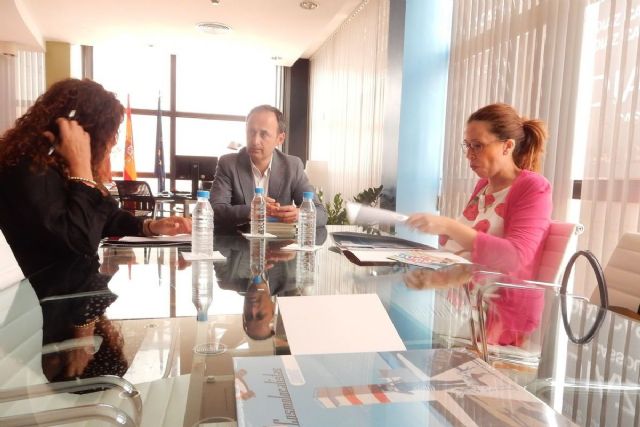 El Ayuntamiento de Cartagena y la Comunidad Autonoma trabajaran para aumentar el gasto de los cruceristas en la ciudad - 1, Foto 1