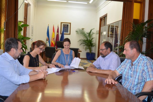 El Fondo Social del Ayuntamiento e Hidrogea permitió, el pasado año, que 204 familias sin recursos recibieran ayuda para pagar sus recibos de agua y alcantarillado - 1, Foto 1