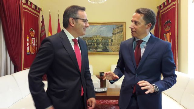 El Alcalde de Lorca expone al Delegado del Gobierno la necesidad de mantener en 2019 la bonificación del 50% del IBI a los afectados por los terremotos - 2, Foto 2