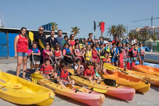 Los niños de Cartagena navegan ´viento en popa y a toda vela´ con los Talleres del Mar - 1, Foto 1