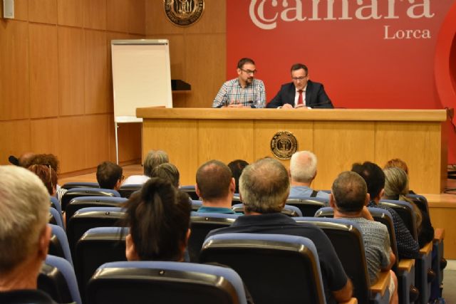 Mateos destaca el compromiso del Delegado del Gobierno para agilizar las soluciones a los afectados por la problemática de la devolución de las ayudas de los terremotos - 1, Foto 1