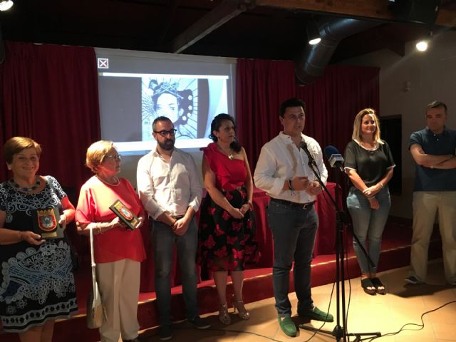 Los alumnos del taller municipal de pintura firman la exposición Naturaleza Oriental  en el Museo de San Javier - 1, Foto 1