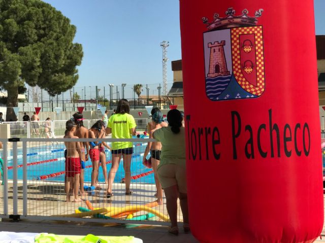 Los cursos de natación en las piscinas municipales del municipio superan los 600 participantes - 2, Foto 2