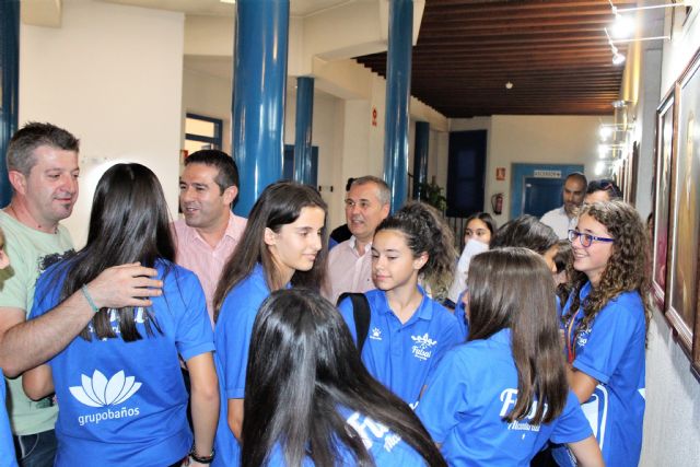 El alcalde recibe a las subcampeonas de España de fútbol sala, el equipo infantil de El Ágape Futsal Alcantarilla - 4, Foto 4