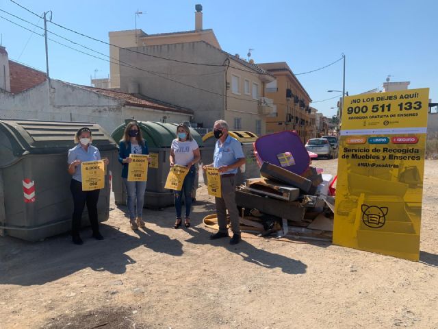 La campaña para evitar el depósito incontrolado de enseres en la vía pública llega a las pedanías - 1, Foto 1