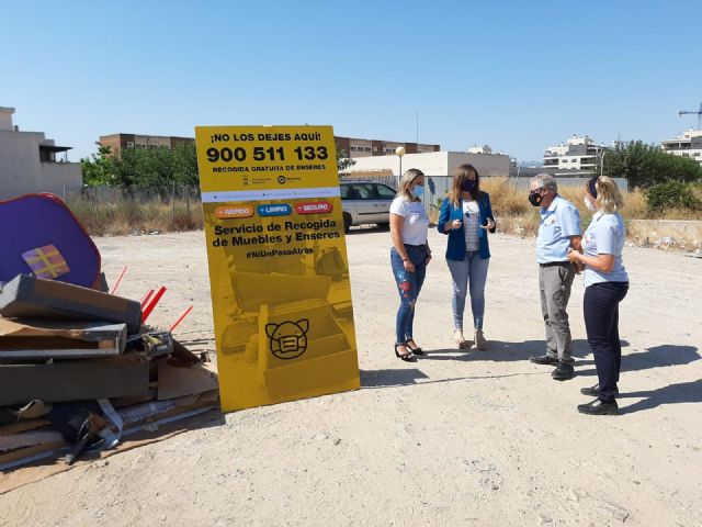 La campaña para evitar el depósito incontrolado de enseres en la vía pública llega a las pedanías - 5, Foto 5