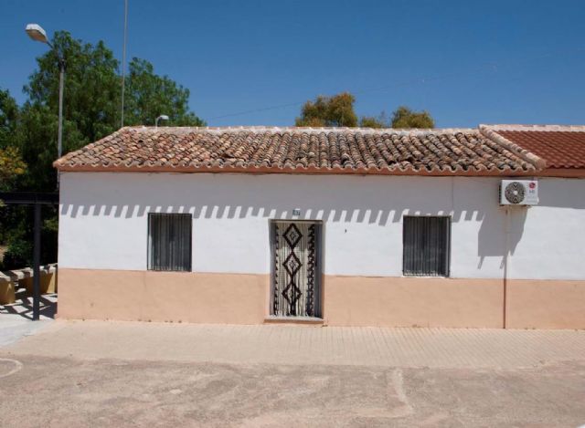 La cubierta del local social de Las Encebras será sustituida - 1, Foto 1