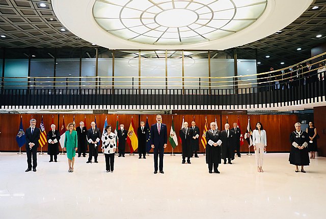 Carmen Calvo asiste al acto conmemorativo del 40º aniversario del Tribunal Constitucional - 1, Foto 1
