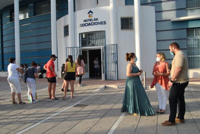 El Banco de Libros municipal estima que repartan más de un millar de libros que llegarán a 250 familias - 1, Foto 1