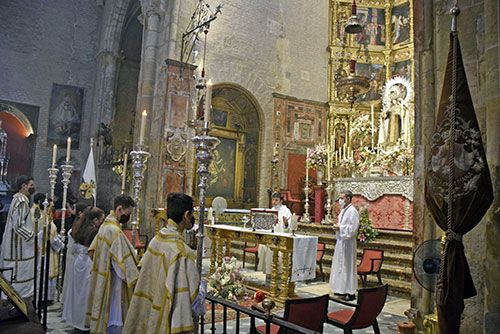 Triana le rinde cultos a la Virgen del Carmen de Santa Ana (Sevilla) - 4, Foto 4