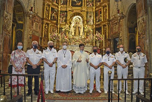 Triana le rinde cultos a la Virgen del Carmen de Santa Ana (Sevilla) - 5, Foto 5