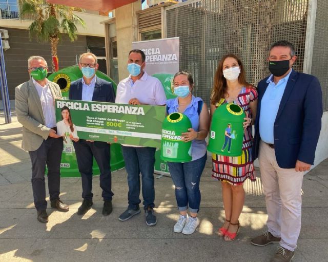 La peña Triunfador recibe uno de los tres premios de la campaña ‘Recicla Esperanza’ de apoyo a causas contra la COVID-19 y fomento del reciclaje - 1, Foto 1