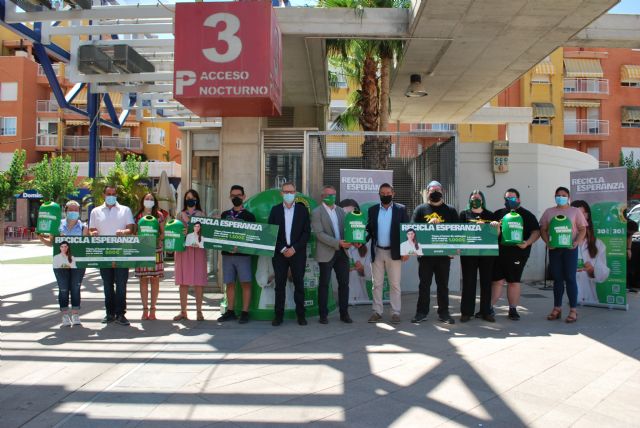 La peña Triunfador recibe uno de los tres premios de la campaña ‘Recicla Esperanza’ de apoyo a causas contra la COVID-19 y fomento del reciclaje - 2, Foto 2