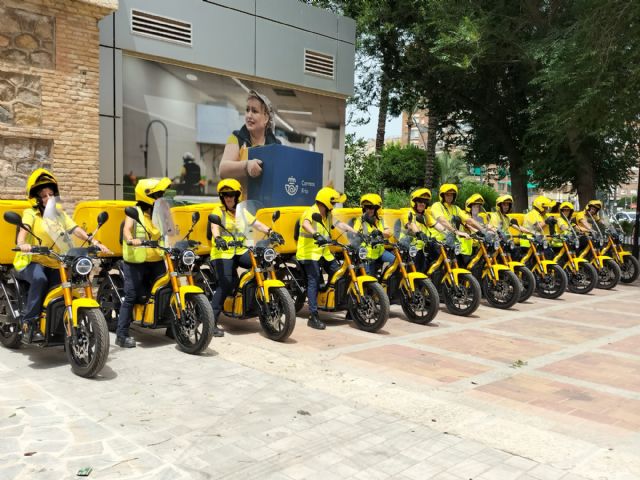 Correos pone hoy en circulación en la capital murciana doce motos eléctricas - 3, Foto 3