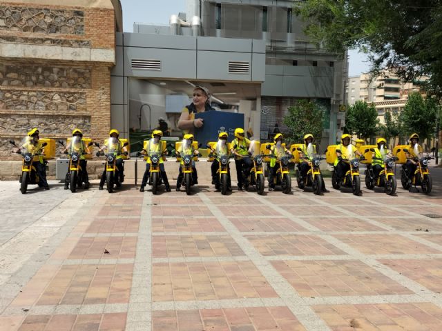 Correos pone hoy en circulación en la capital murciana doce motos eléctricas - 4, Foto 4
