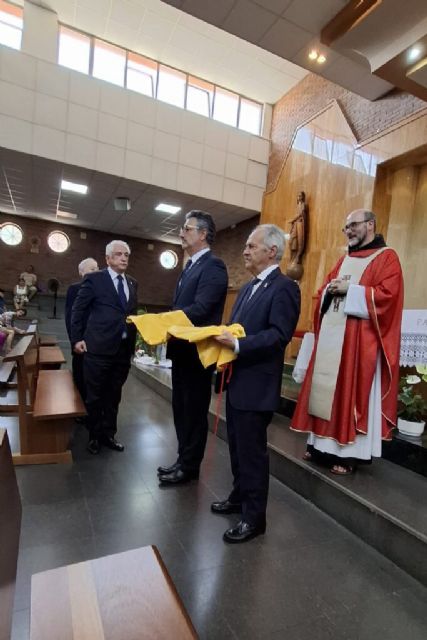Sevilla . El símbolo de la Nación, en manos de la fe, los Reales Tercios donan la bandera al santuario mariano - 2, Foto 2