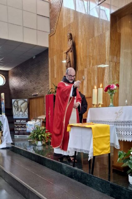 Sevilla . El símbolo de la Nación, en manos de la fe, los Reales Tercios donan la bandera al santuario mariano - 4, Foto 4