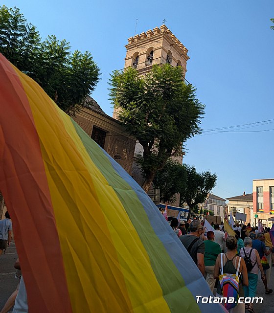 Totana hace historia: el primer Orgullo LGTBIAQ+ desborda las calles como respuesta masiva al “Pacto de la Vergüenza”, Foto 2