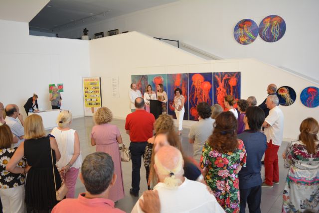 El Auditorio de Águilas acoge hasta el próximo día 31 una colorista exposición de Muher - 1, Foto 1