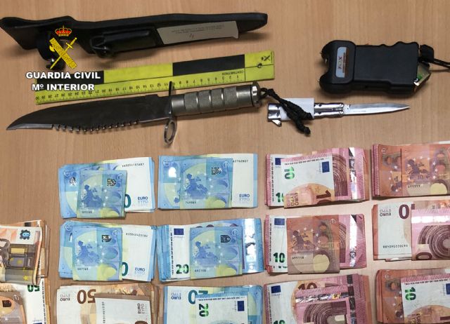 La Guardia Civil destapa el tráfico de drogas en una asociación cannábica de Torre Pacheco - 4, Foto 4