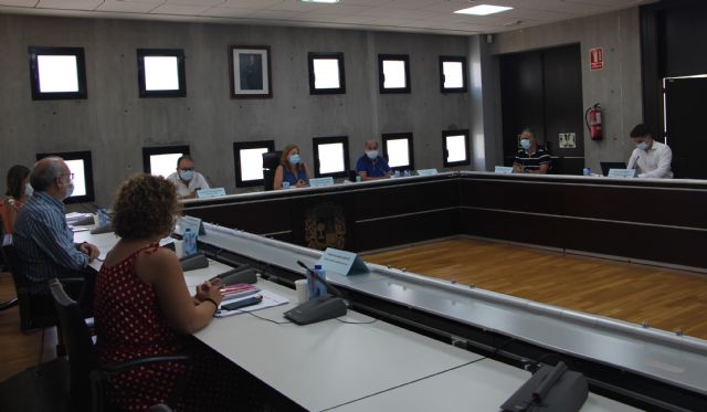 El pleno de San Pedro del Pinatar aprueba la moción para instar al Gobierno de España a no apropiarse de los recursos de las entidades locales - 1, Foto 1