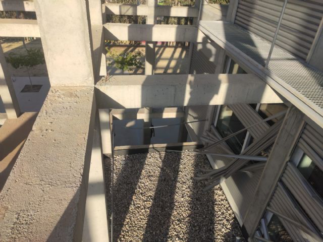 La Policía Local de Lorca detiene a dos personas por un presunto delito de daños y desobediencia grave y de amenazas de muerte y resistencia a la autoridad - 1, Foto 1