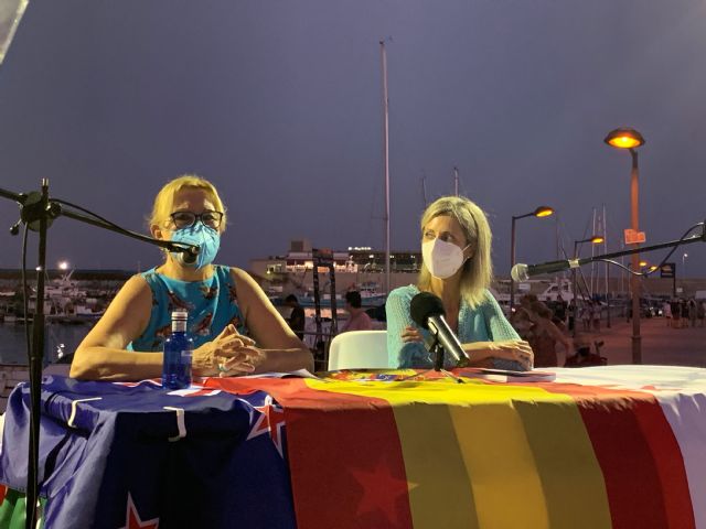 Dolores Ibarra presenta su libro Una jaula para gorriones en la II edición de la Feria del Libro de Autor - 4, Foto 4