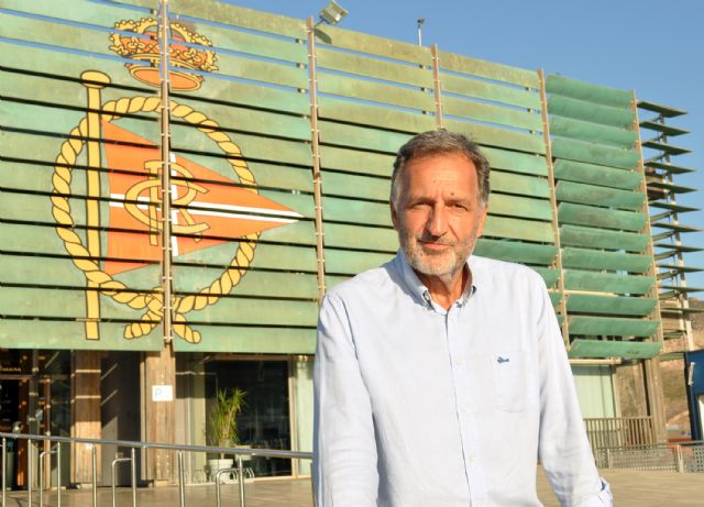 Nuevo Presidente del Club de Regatas - 1, Foto 1