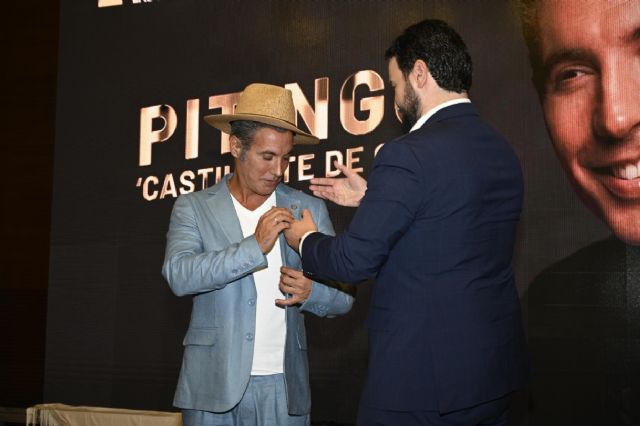 Pitingo dedica su 'Castillete de Oro' a quienes impulsaron y acompañaron su carrera - 3, Foto 3
