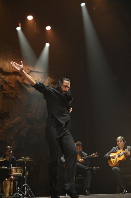 Eduardo Guerrero, la 'fragua' del baile flamenco que prendió la noche en el Cante de las Minas - 4, Foto 4