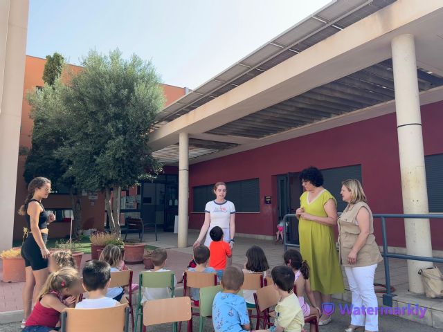 La alcaldesa de Puerto Lumbreras visita a los alumnos de las Escuelas de Conciliación de Verano Municipales - 4, Foto 4