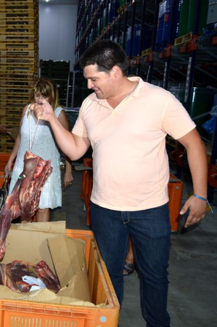Las asociaciones benéficas reciben la carne de las sueltas de vaquillas de las Fiestas Patronales - 2, Foto 2