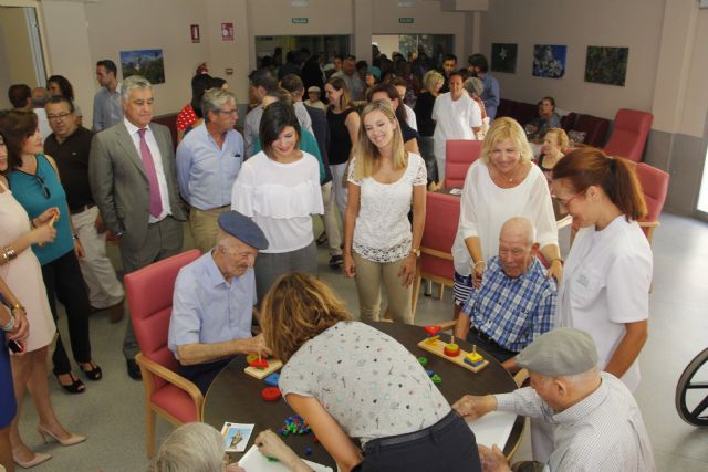 La alcaldesa apremia a la consejera sobre el concierto de plazas para la residencia - 1, Foto 1