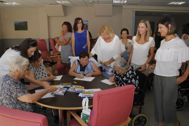 La alcaldesa apremia a la consejera sobre el concierto de plazas para la residencia - 2, Foto 2