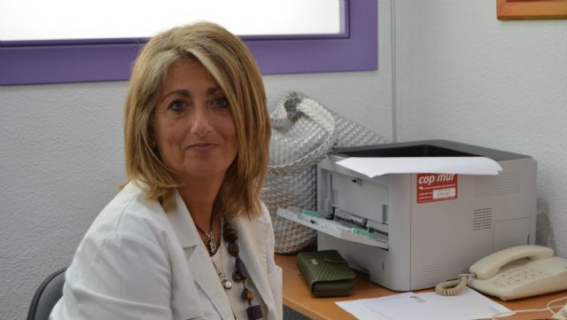 La doctora Miriam Cerceda en su consulta de Hospital La Vega, Foto 1