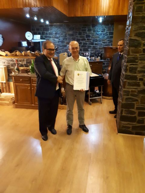 Premiado en Singapur y Portugal el simulador de conducción de tractores con arco antivuelco - 3, Foto 3