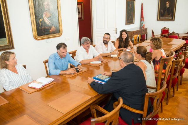 El Ayuntamiento pondra en marcha una comision de seguimiento del pacto contra la pobreza y la exclusion social - 1, Foto 1