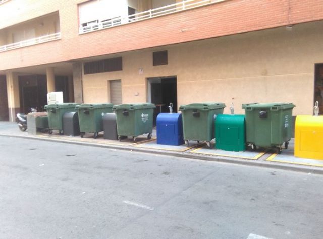 El PSOE denuncia que hay una quincena de contenedores soterrados que no funciona en el Barrio de San Cristóbal - 2, Foto 2