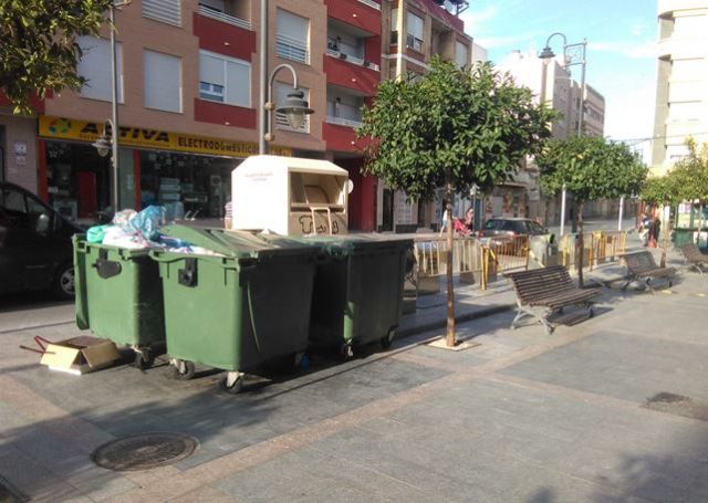 El PSOE denuncia que hay una quincena de contenedores soterrados que no funciona en el Barrio de San Cristóbal - 4, Foto 4