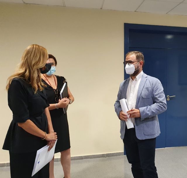 El alcalde de Lorca y la directora del SEF se reúnen para seguir luchando contra el desempleo y mejorando los datos de paro en el municipio - 1, Foto 1