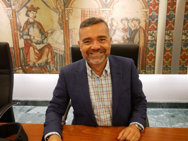 El PP destaca el apoyo económico estable y continuado del Gobierno de López Miras a las familias para aliviar los gastos de la vuelta al cole - 1, Foto 1