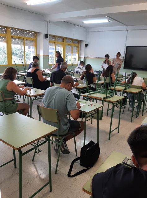 Más de 500 alumnos mayores de 18 años concurren a las segundas pruebas para obtener el título de Educación Secundaria Obligatoria - 1, Foto 1