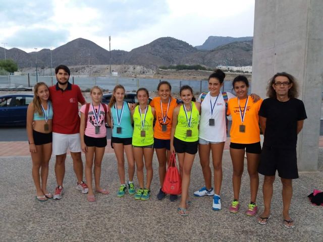 Más de 100 participantes compiten en los Torneos Locales de Voleibol y Voley-Playa - 2, Foto 2