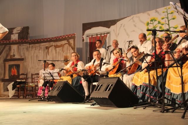 Coros y Danzas Virgen del Rosario presenta su espectáculo El parto y el esparto en las Fiestas de Puerto Lumbreras - 1, Foto 1