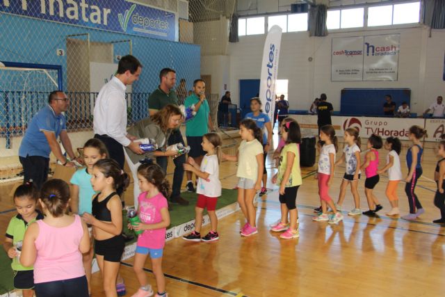 El Polideportivo de San Pedro del Pinatar mejora sus instalaciones con una nueva pista - 2, Foto 2